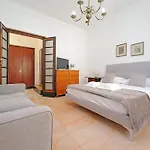 4bnb - Spacious Gracchi *