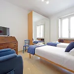 4bnb - Spacious Gracchi Apartmán *