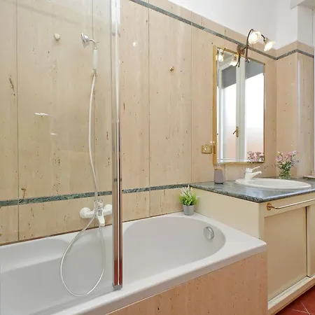 4bnb - Spacious Gracchi *