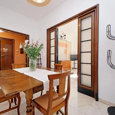 4bnb - Spacious Gracchi Apartment *